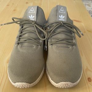 Adidas Pharrell Williams HU grey  shoes